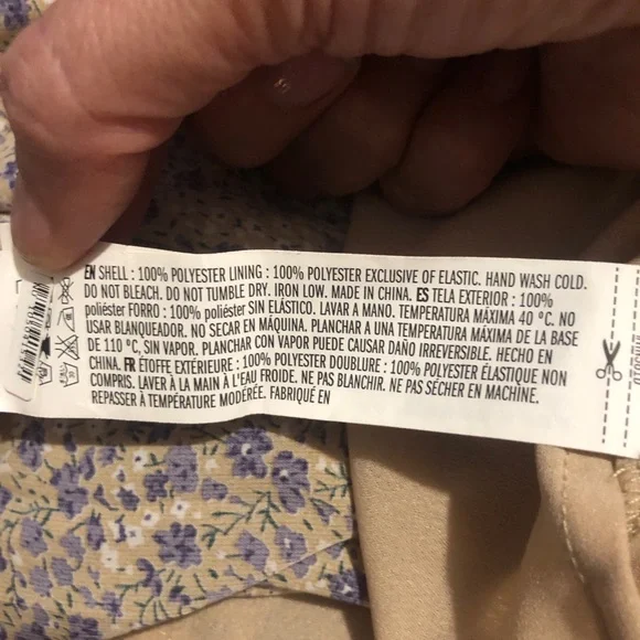 Free the Roses Floral Smocked Tiered Dress with puff sleeves cottage core size L - Picture 11 of 11